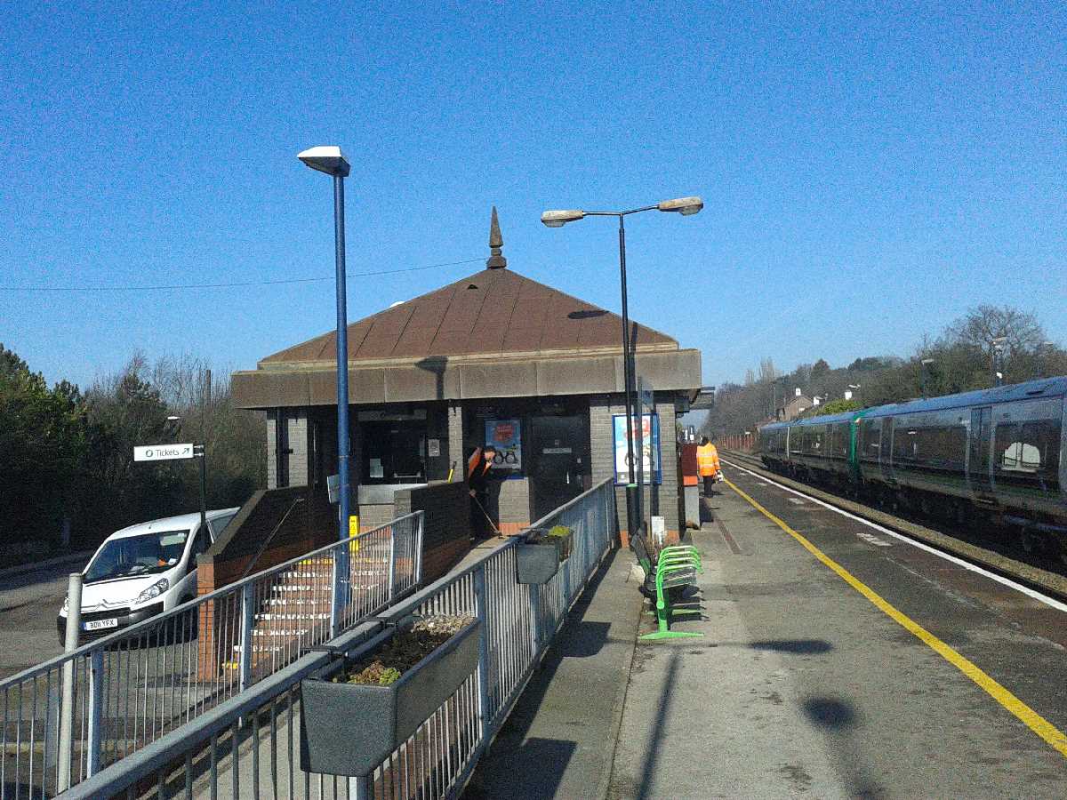 Widney Manor Station